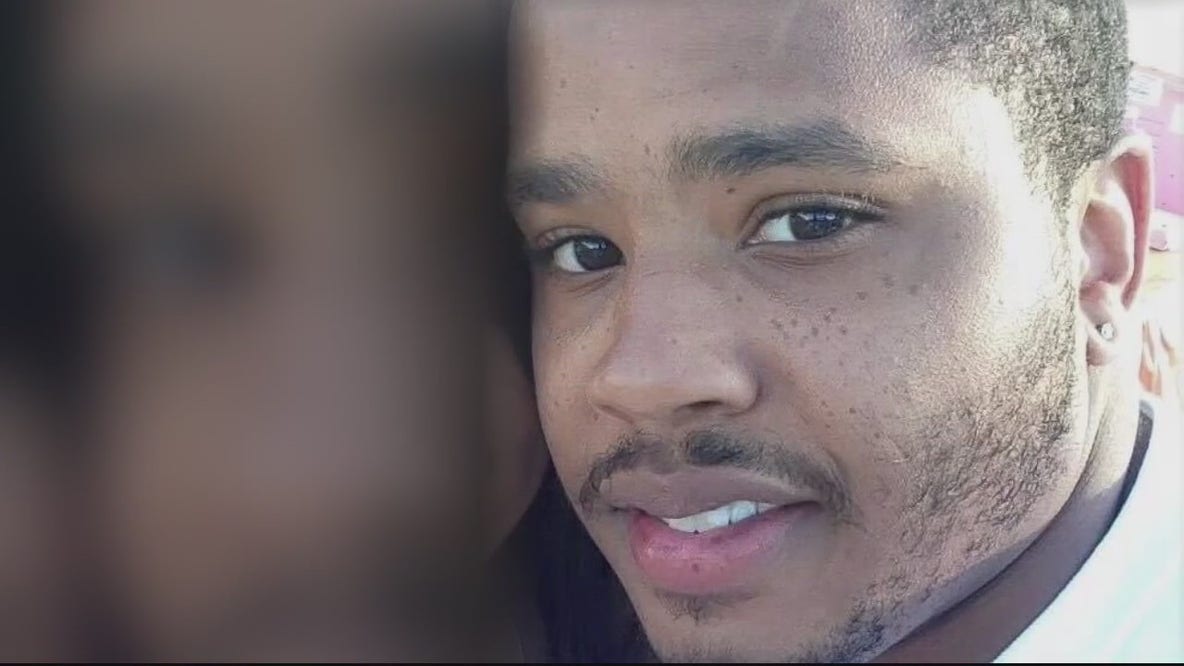 Security guard killed at Detroit clinic; police still looking for shooter
